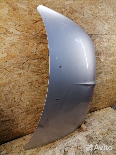 Капот Mitsubishi Grandis NA4W