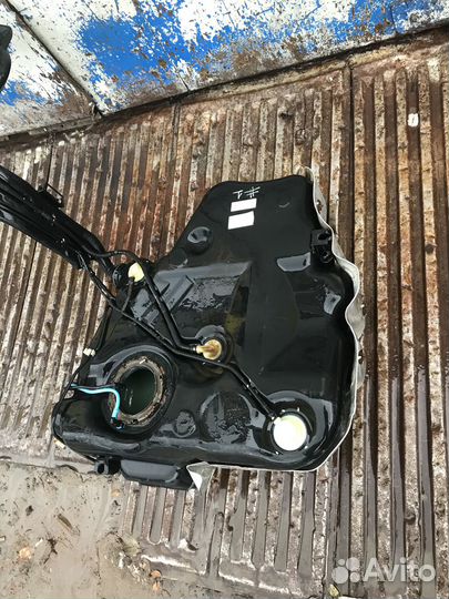 Бак топливный Skoda Octavia A5