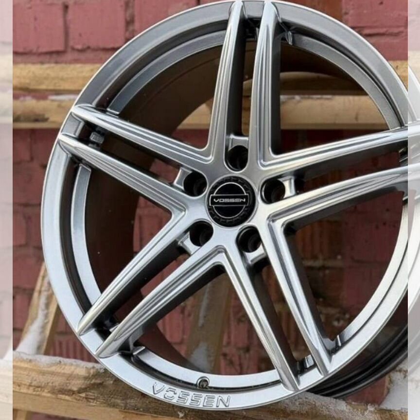 Литые диски Vossen CV5 8×R18 5×114.3