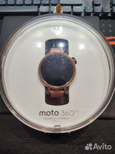 Moto 360 2-го поколения, 42 мм. gold