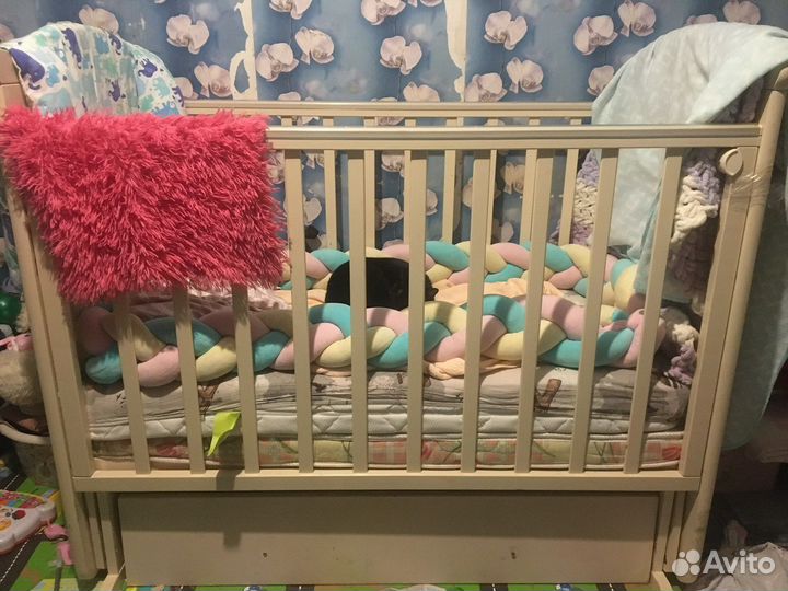 Детская кроватка