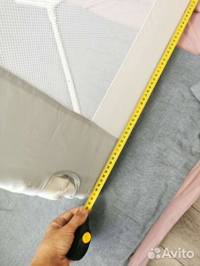 Защитный борт для кровати 90 см munchkin