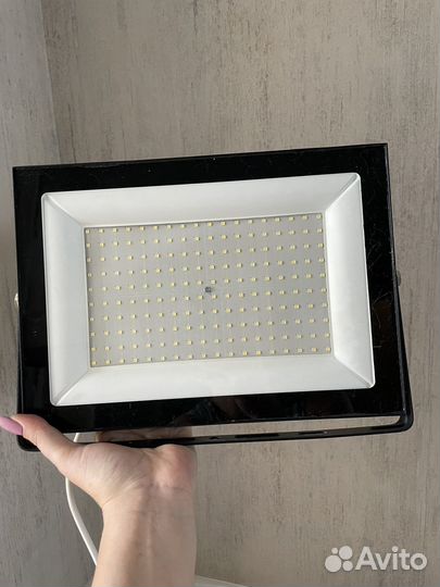 Светодиодный прожектор 50Ватт