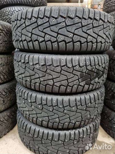 Pirelli Ice Zero SUV 215/55 R17