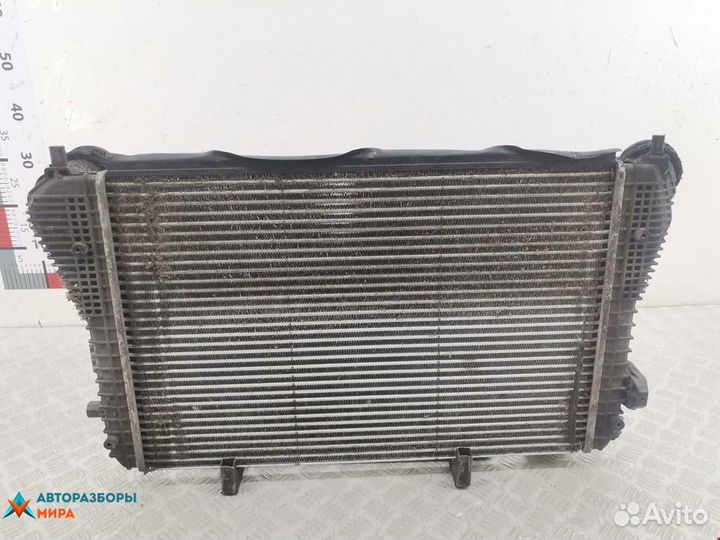 Интеркулер Volkswagen Touran 2004 1K0145803CD