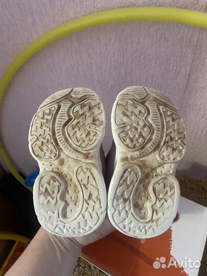 Кроссовки детские