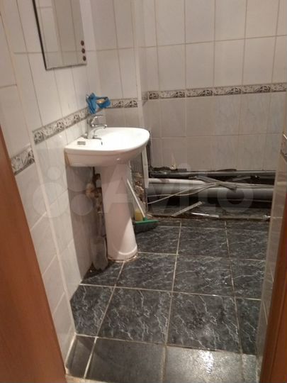 Сауна 107м², офисы 63 м²