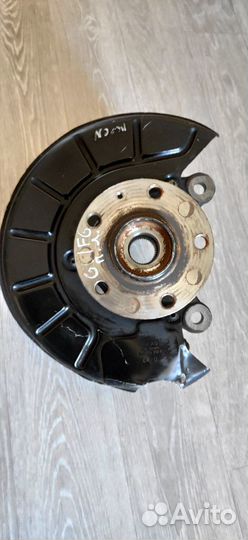 Поворотный кулак правый передний Volkswagen Golf 6