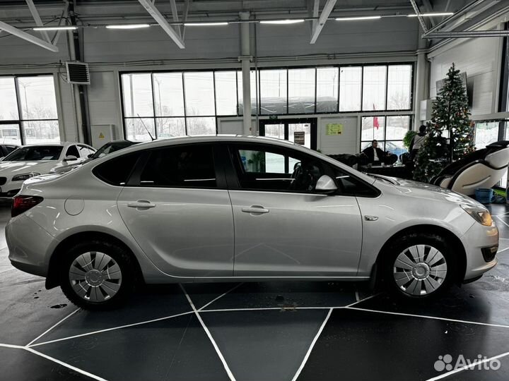 Opel Astra 1.6 МТ, 2014, 78 000 км