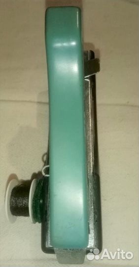 Портативная швейная машинка