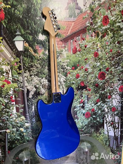 Гитара Fender squier bullet mustang
