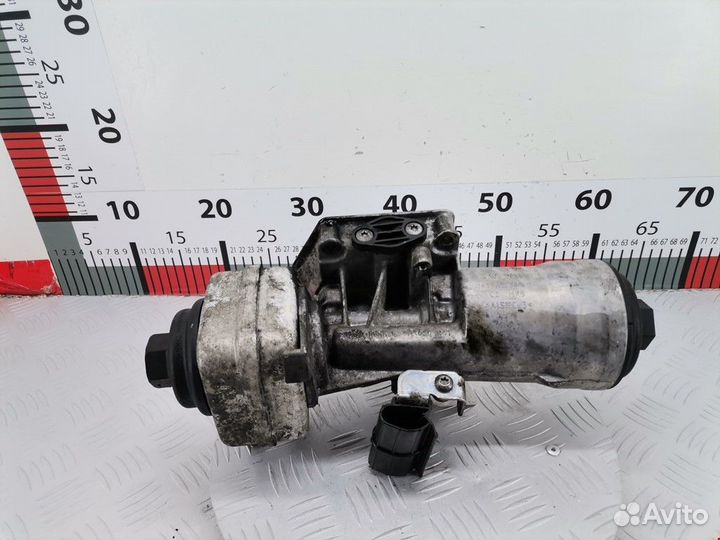 Корпус масляного фильтра Volkswagen Touran 2005