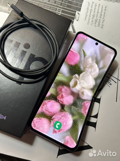 Samsung Galaxy Z Flip4, 8/128 ГБ