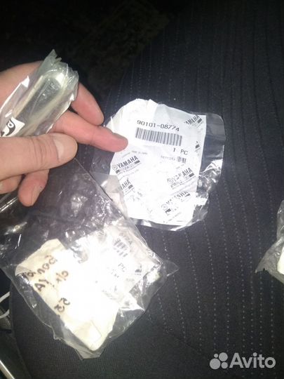 Ролики снегохода yamaha и крепления (кронштейн)