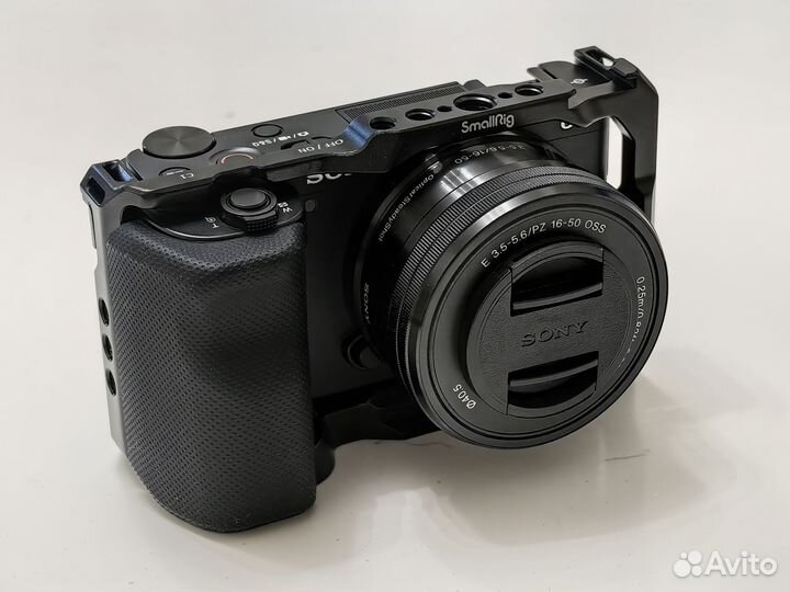 Sony zv e10 (body) в клетке small rig