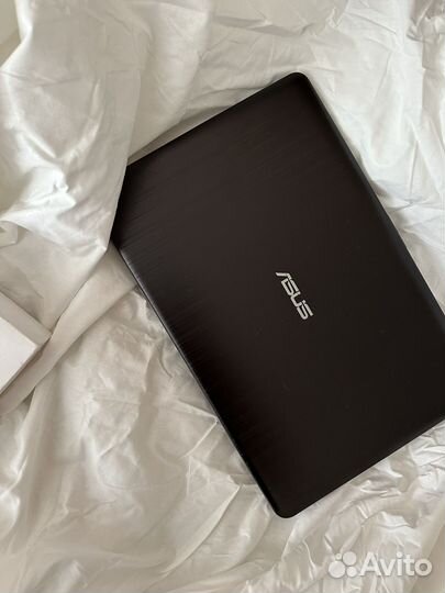 Ноутбук asus
