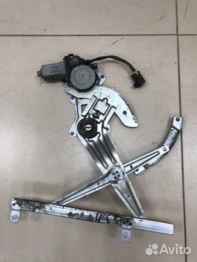 Стеклоподъемник электрический задний правый