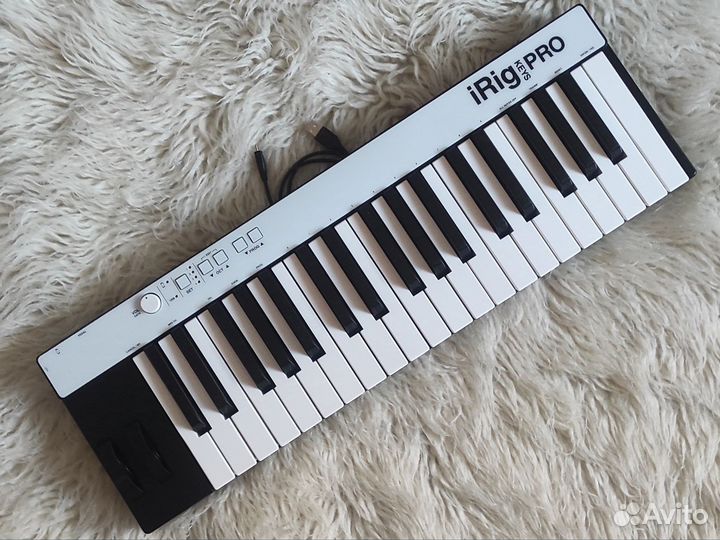Миди-клавиатура 37 клавиш iRig Keys Pro