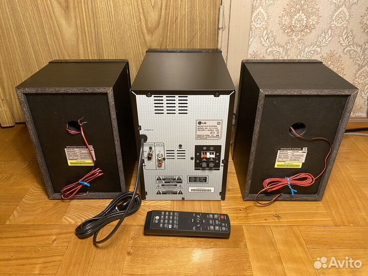 Музыкальный центр LG XC-U102X