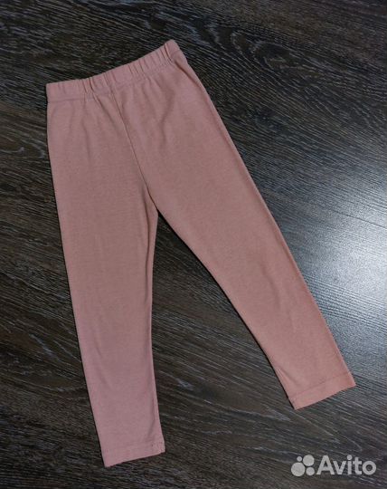Вещи для девочки платья, костюмчики и т.д. р. 92