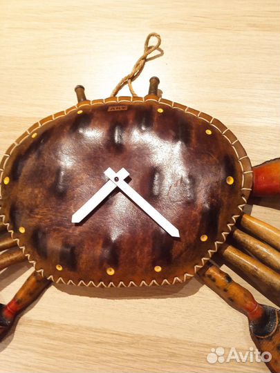 Часы кожаные