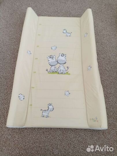 Пеленальная доска на кроватку