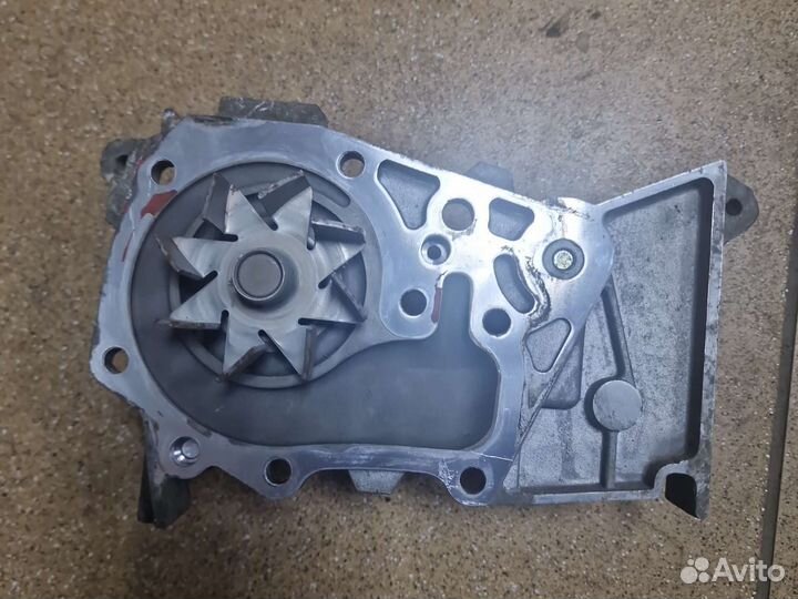 Помпа (насос водяной) Renault Logan 1.4 и 1.6