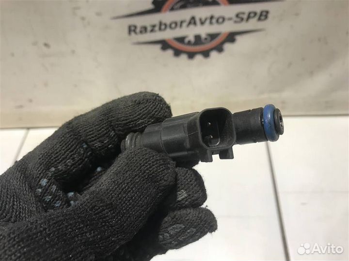 Форсунка инжекторная электрическая Ford Focus 2 д