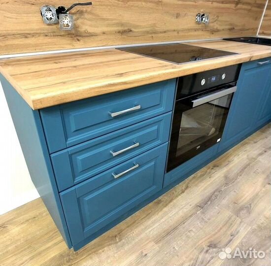 Кухня на заказ в стиле модерн