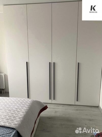 Шкаф распашной