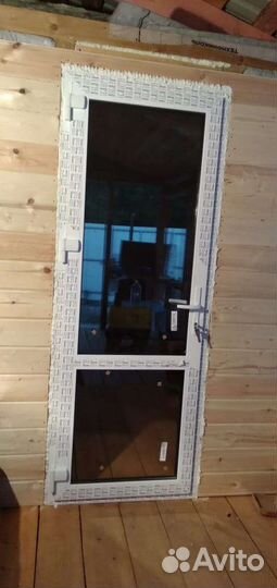 Двери пластиковые входные