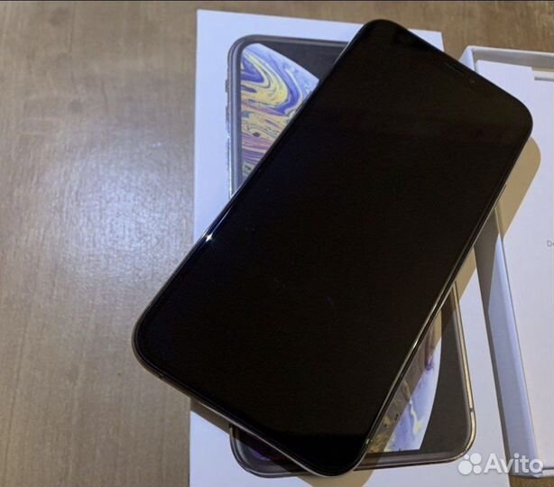 Телефон iPhone xs