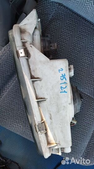 Фара Nissan Caravan cqge24 передняя правая