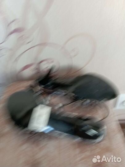 Босоножки новые