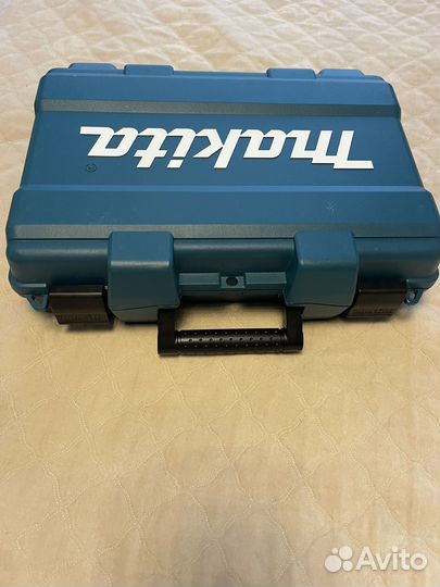 Аккумуляторная дрель шуруповерт makita