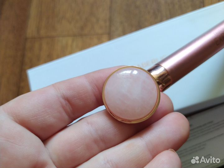 Кварцевый вибромассажер для лица Faberlic