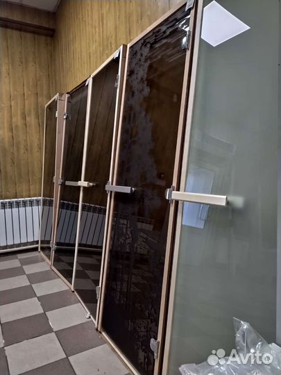 Стеклянные двери для бани/банная дверь