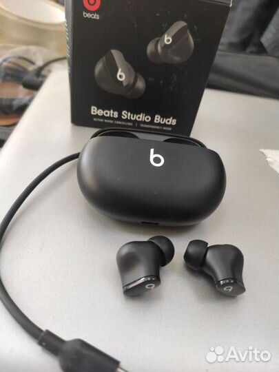 Беспроводные наушники с дефектом