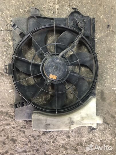 Вентилятор охлаждения Hyundai Solaris