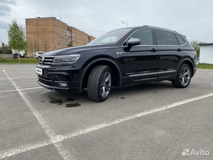 Volkswagen Tiguan 2.0 AMT, 2019, 56 000 км