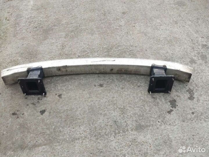 Усилитель бампера Mercedes M W164