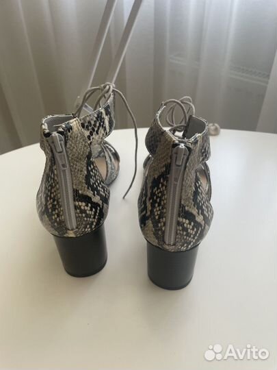 Новые босоножки marks&spencer