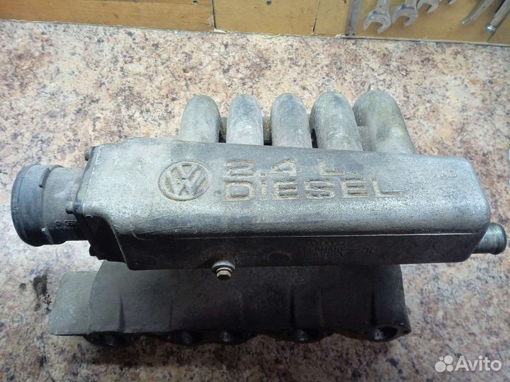 Запчасти с двигателя vw t4 2,4 aab