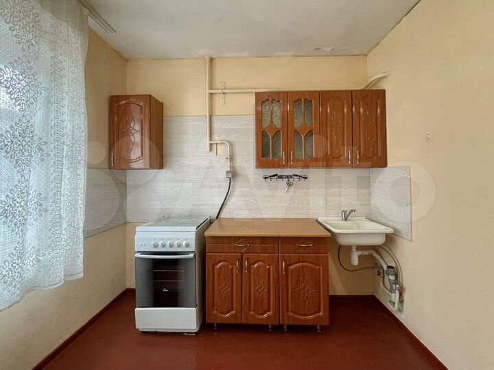 2-к. квартира, 48 м², 1/9 эт.