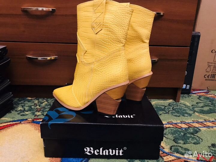 Новые сапоги/казаки