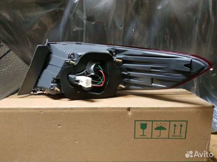 Фонарь крыла задний левый Hyundai Sonata