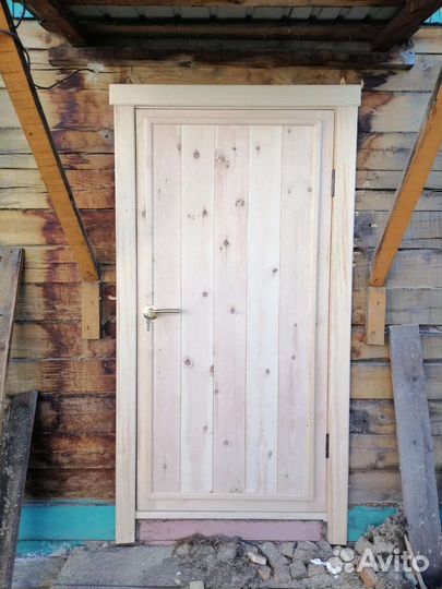 Изготовим двери из дерева