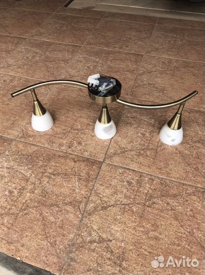 Светильник потолочный