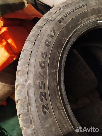 Bridgestone Blizzak DM-V3 225/65 R17