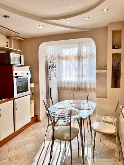 4-к. квартира, 122 м², 1/10 эт.